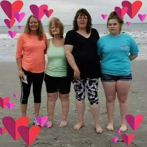 Meet your Posher, Lois